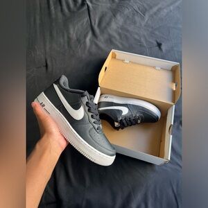 Nike Air Force 1 '07